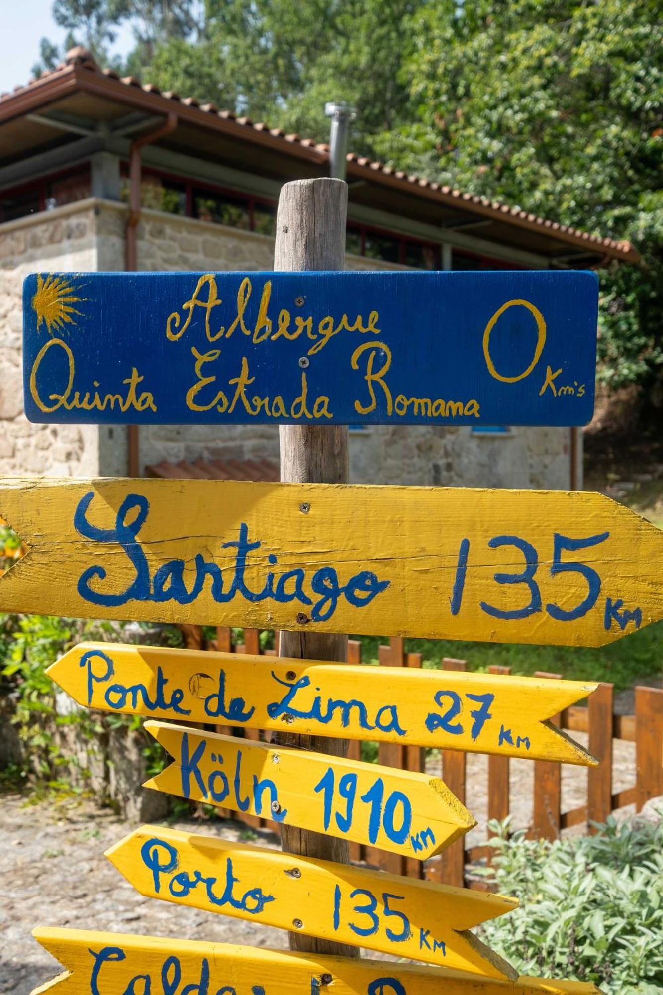 Quinta Estrada Romana - Albergue De Peregrinos Cerdal Extérieur photo